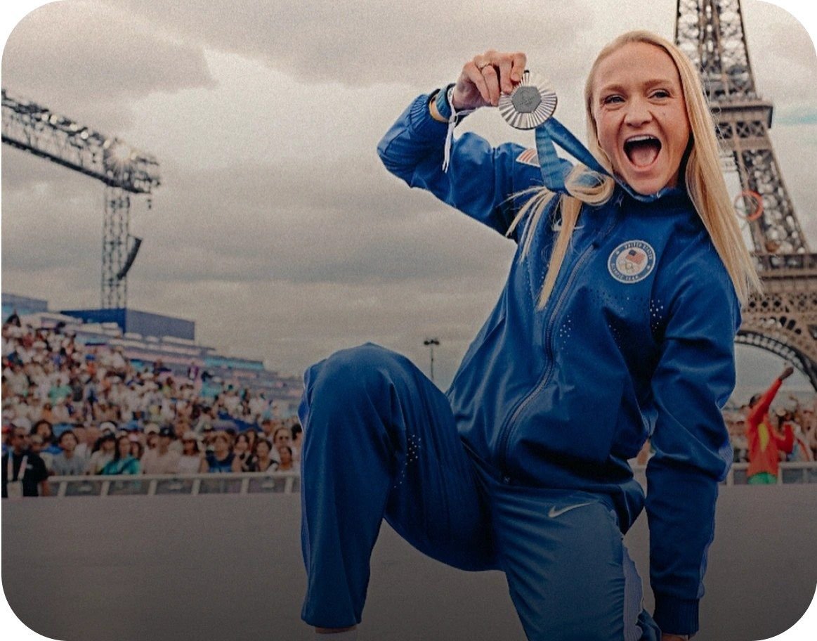 Sarah Bacon, Olympic silver medal diver and 5-time NCAA champion, with the Hume Pod scale